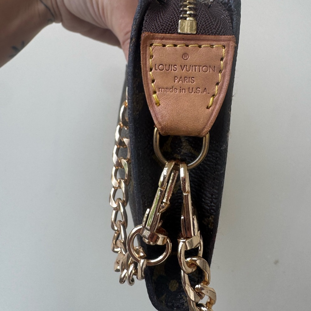 LOUIS VUITTON POUCHETTE - Picture 4 of 7